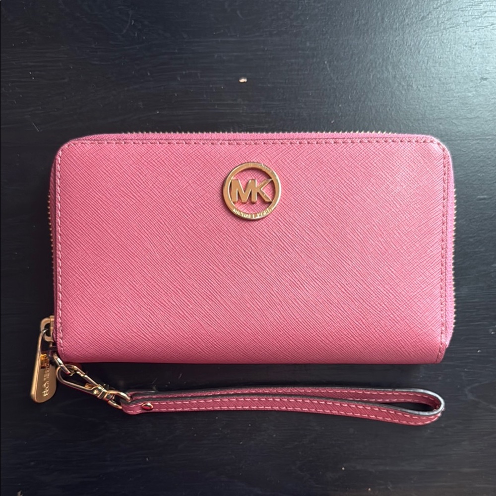 Michael Kors Pink Leather Wristlet Clutch - Picture 2 of 8